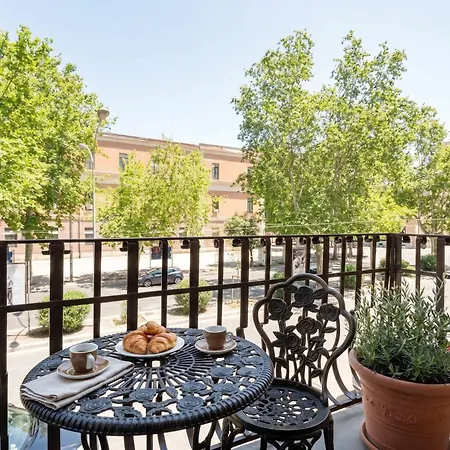 Apart-hotel Savoia Station - Bubbles And Relax 3*